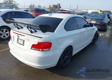 2010 BMW 128I z USA, uszkodzony, nr VIN WBAUP9C57AVL89133